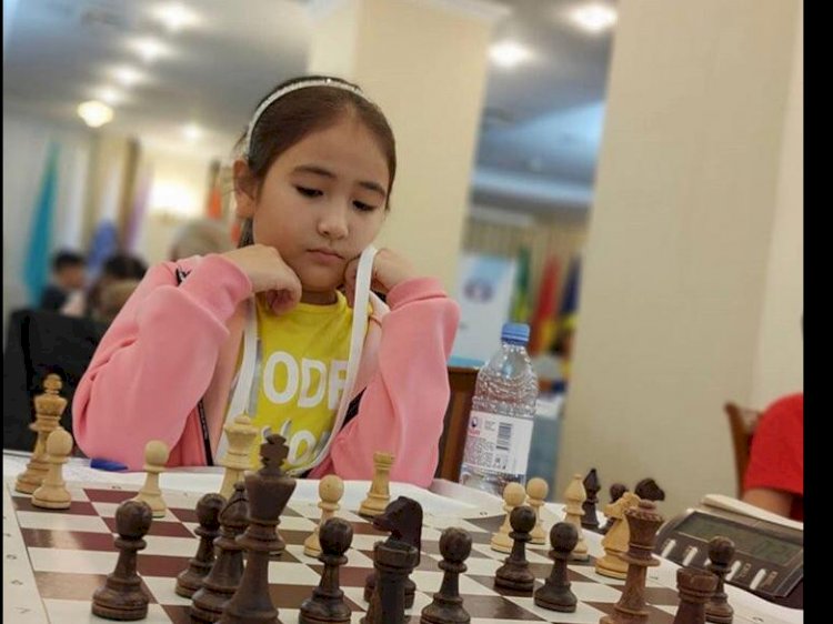 12 жасар Зарина Нұрғалиева - шахматтан әлем кубогінің қола жүлдегері