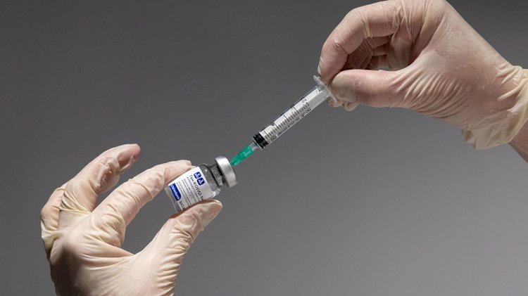 Қазақстанда 7 жарым миллионнан астам адам вакцинаның 1-ші компонентін салдырды