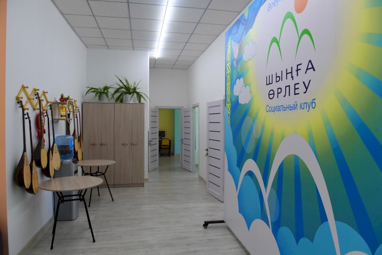 Алматыдағы 200-ден астам зейнеткер «Шыңға өрлеу» әлеуметтік клубтарында авторлық сабақтар өткізуде
