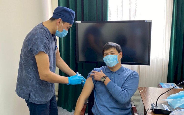 18 жасқа толмаған алматылықтар вакцинация паспортын ала бастады