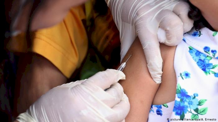 Австрияда балаларды вакциналау жүргізілуде