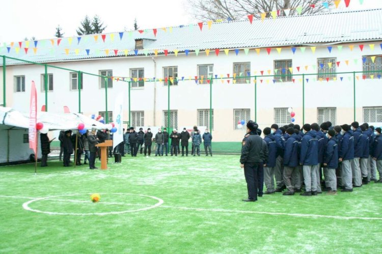 Алматыда балалар колониясында футбол алаңы ашылды