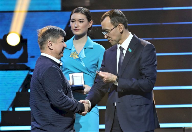 Әріптесіміз «Ерен еңбегі үшін» медалінің иегері атанды
