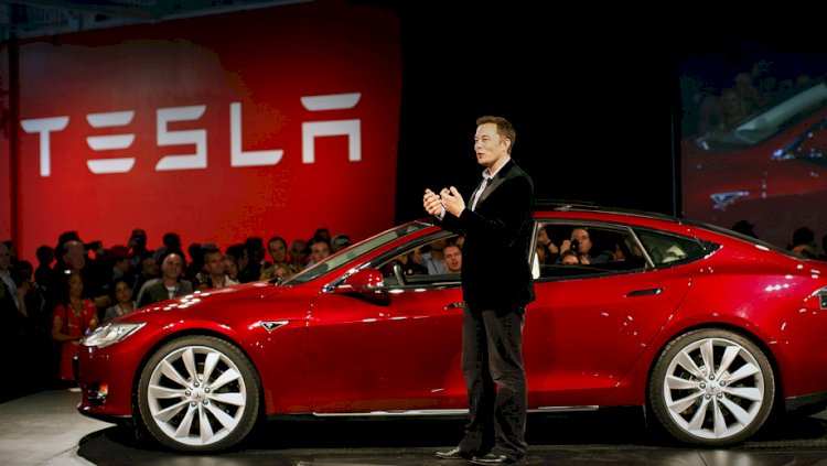 Tesla электромобилінің жаңа нұсқасы таныстырылды