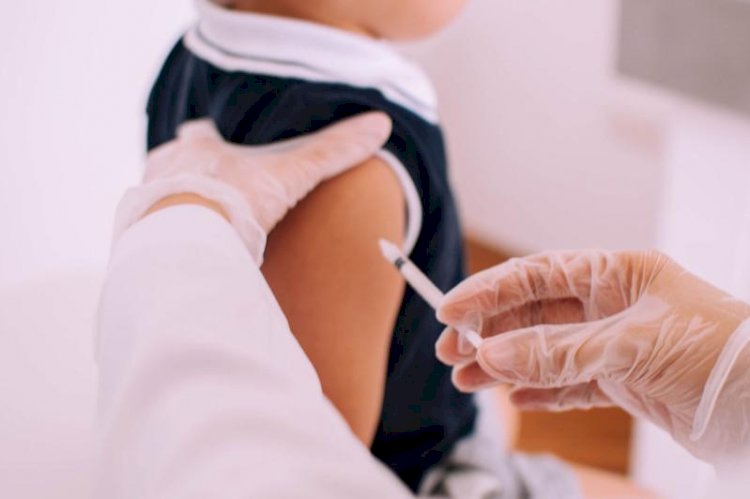6 айдан 5 жасқа дейінгі балаларға коронавирусқа қарсы вакцина салынбақ