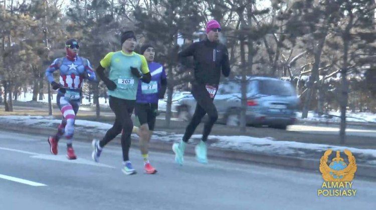 Салауатты өмір салтын ұстанған алматылық полицейлер «Winter Run» марафонына қатысты