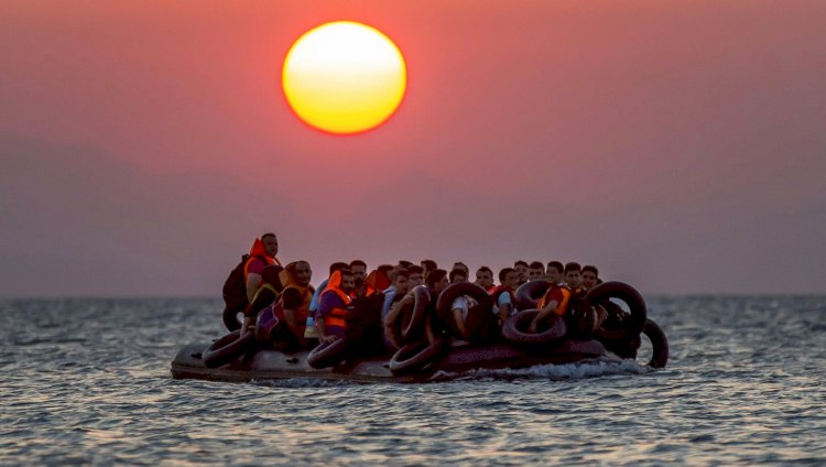 Жерорта теңізінде мигранттар мінген бірнеше қайық апатқа ұшырады