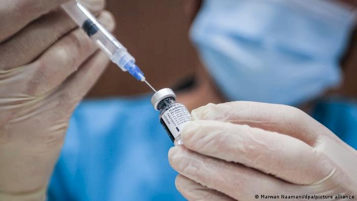 Алматыда вакцина салушылар қатары артып келеді