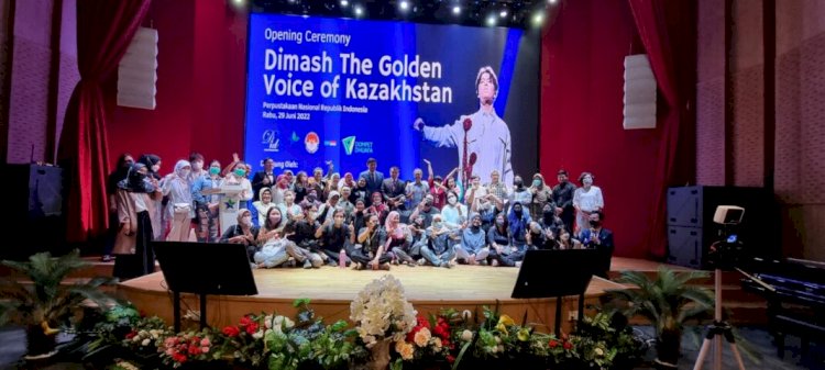 Индонезияда «Димаш: Қазақстанның алтын дауысы» көрмесі өтті