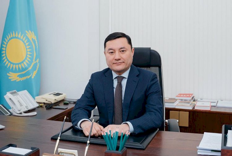 Әділбек Сәрсембаев Индустрия вице-министрі қызметінен босатылды
