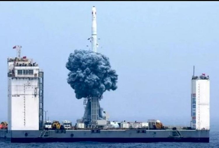 Қытай теңіз платформасынан ғарышқа екі спутник ұшырды