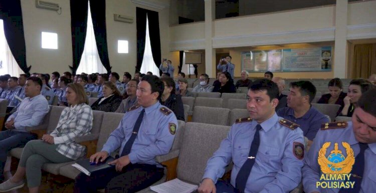 Алматы полициясының басшысы Медеу ауданының ПИК және ОСИ өкілдерімен кездесті