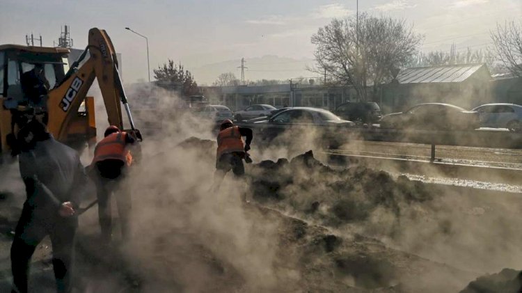 Алматының Шәріпов көшесіндегі жылу магистраліндегі апат қалпына келтірілді