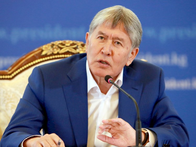 Алмазбек Атамбаев сотқа "жедел жәрдеммен" жеткізілді