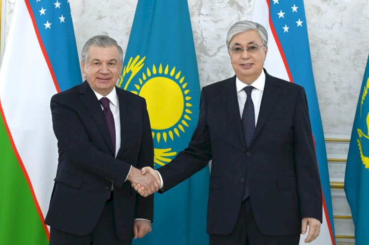 Қасым-Жомарт Тоқаев Өзбекстан Президенті Шавкат Мирзиёевпен кездесті