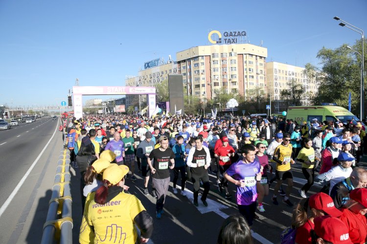 Алматы қаласында жартылай марафон өтіп жатыр