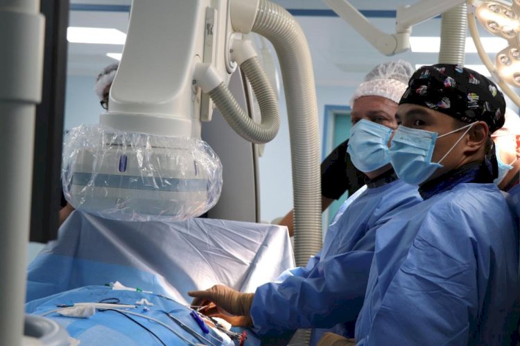 Алматылық дәрігерлер шала туған нәрестеге күрделі операция жасады