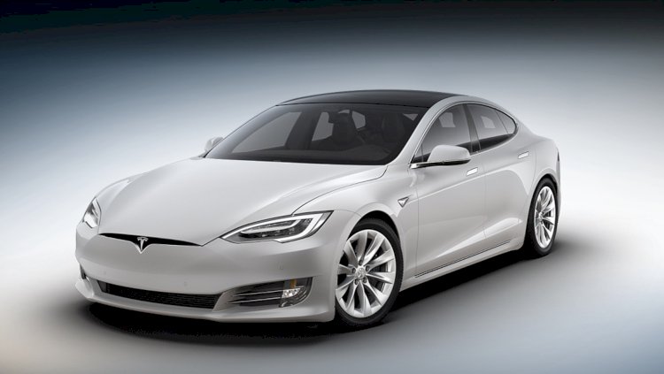 Tesla 16 мың электромобилін кері қайтарады