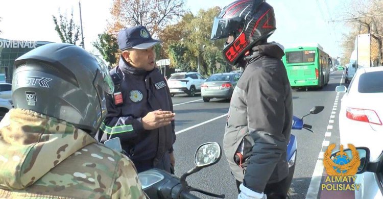 Алматы полициясы мопед жүргізушілерінің қатысуымен болатын жол апаты туралы айтты