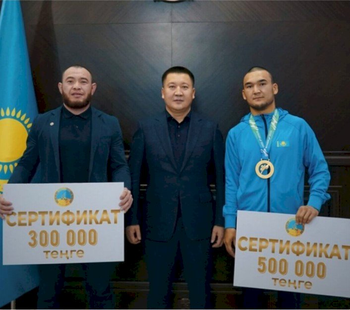 Сәрсен Жетібаев – Дүниежүзілік жекпе-жек ойындарындағы Қазақстанның тұңғыш чемпионы!