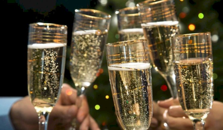 Жаңа жылда шампан ішу қаншалықты зиян?
