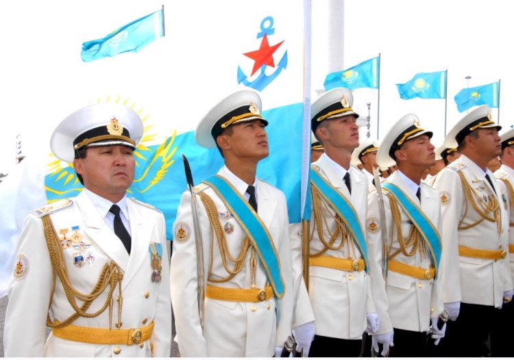 Қазақстанның әскери теңізшілері кәсіби мерекесін атап өтуде